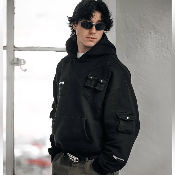 Tamed Psychotic Black “Utility Tech”Hoodie Men’s Medium New Without Tags! - Picture 2 of 16